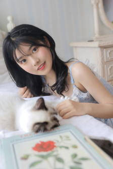 年轻的小姨子韩国
